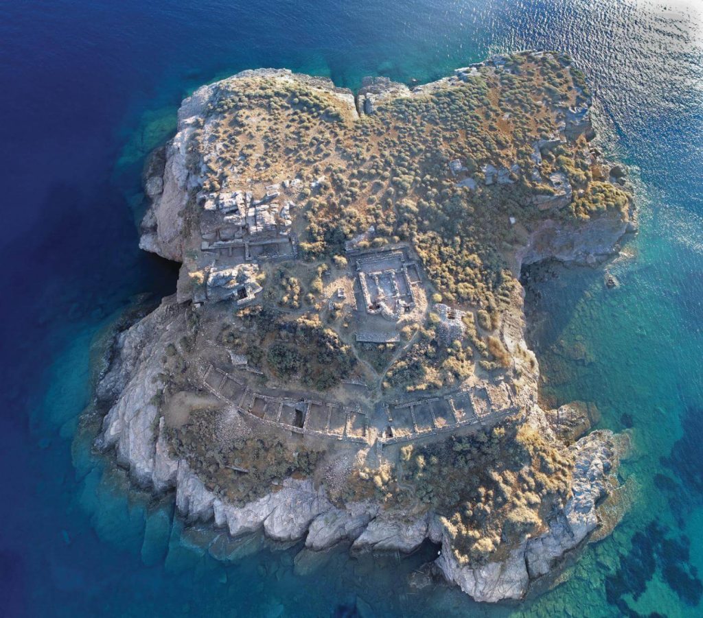 Ancient city of Kythnos on Vryokastro hill and the islet of Vryokastraki