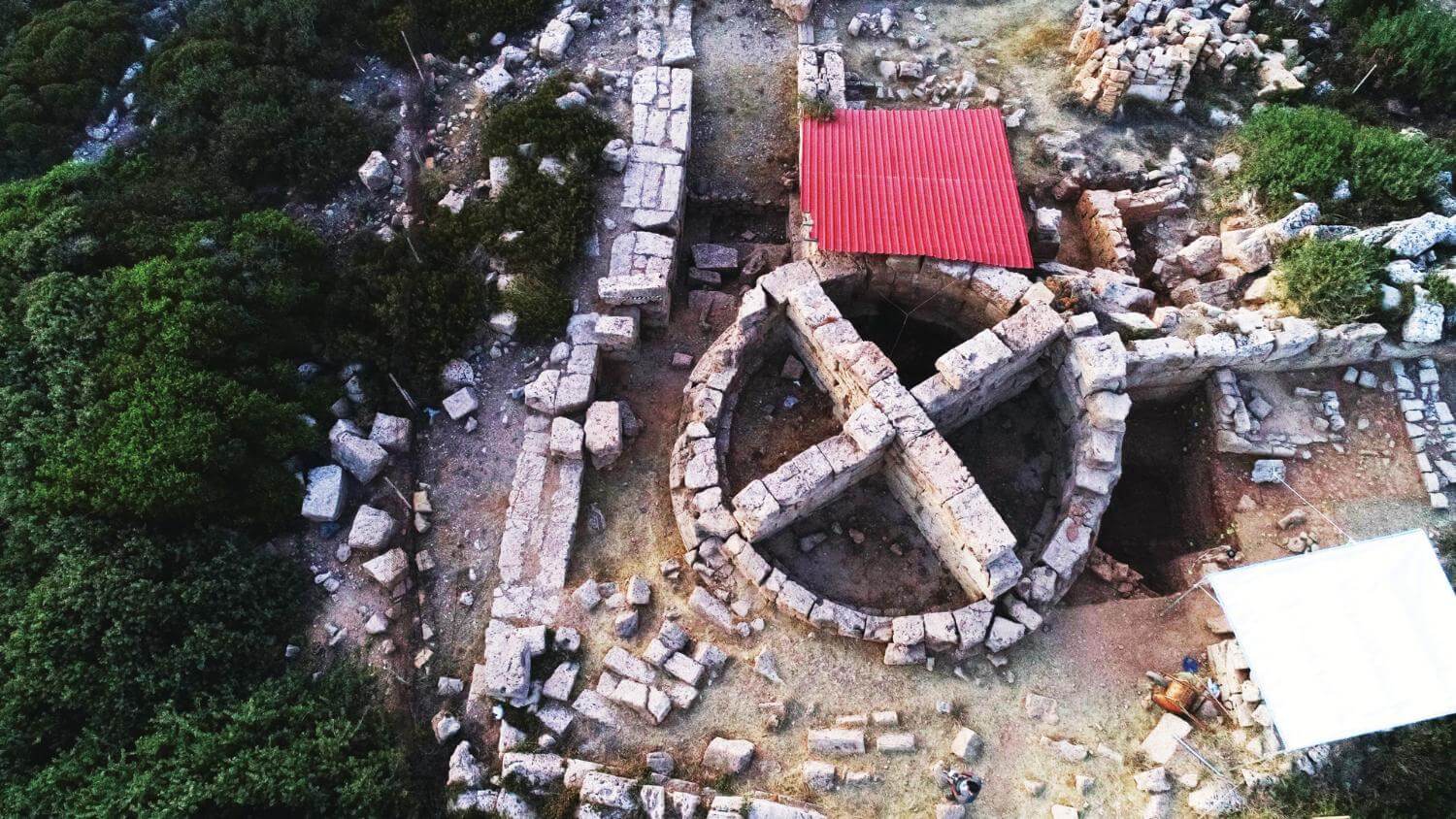 Circular defensive tower, one of the port's fortifications (4th century BC).